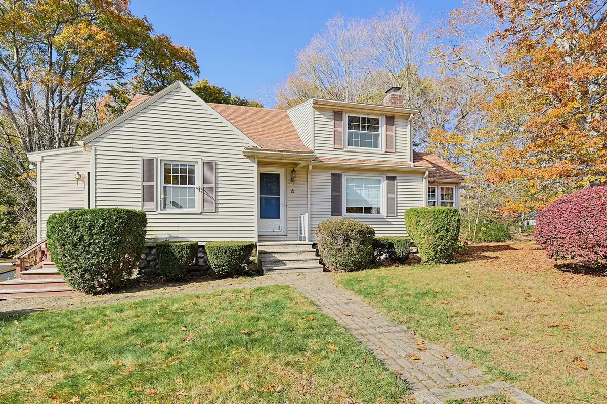 6 Carleton Rd, Rochdale, MA 01542 - #1