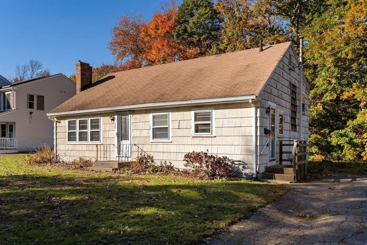 19 Vinton Ter, Rockland, MA 02370 - #1