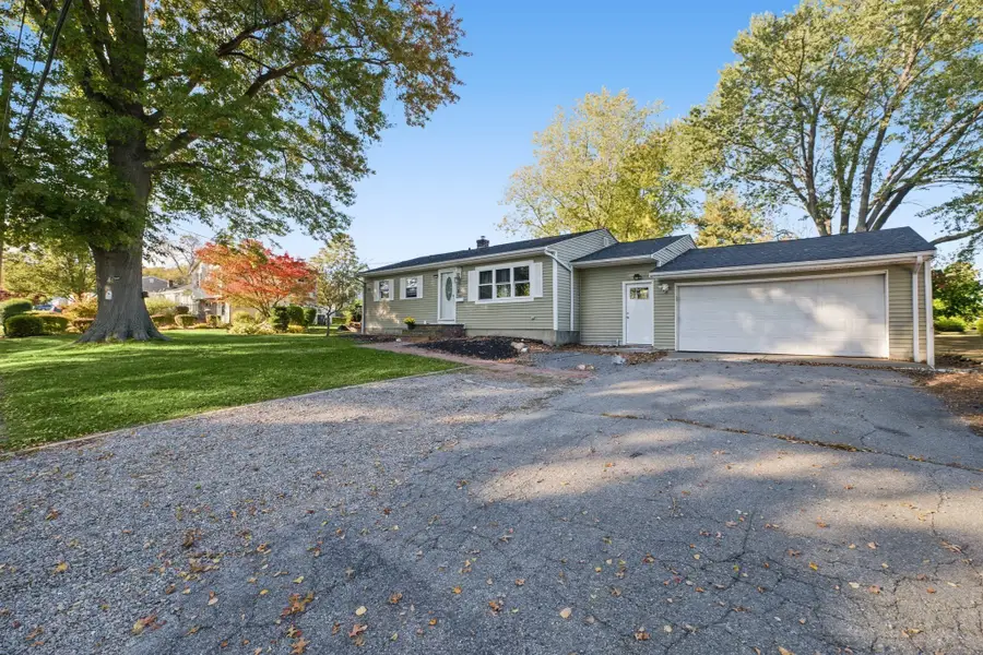 226 Chatterton Ave, Somerset, MA 02726 - #2