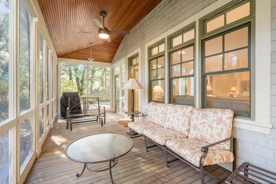 43 Lewis St, Marion, MA 02738 - #3