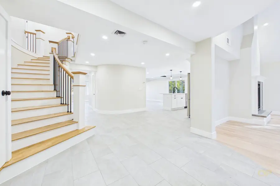 801 Potomska Rd, Dartmouth, MA 02748 - #2