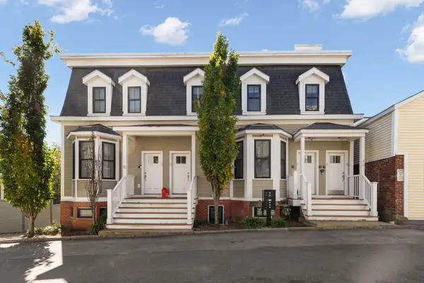 40 Pitman St #5, Somerville, MA 02143