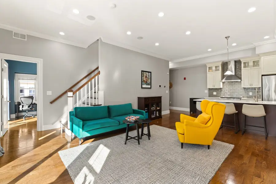40 Pitman St #5, Somerville, MA 02143 - #3