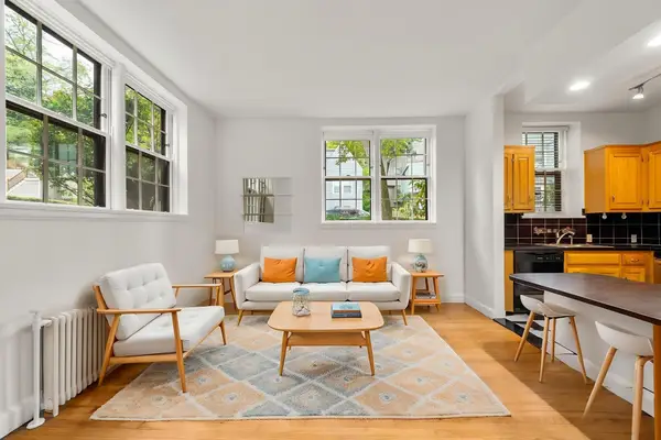 4 Kilsyth Ter #11, Boston, MA 02135