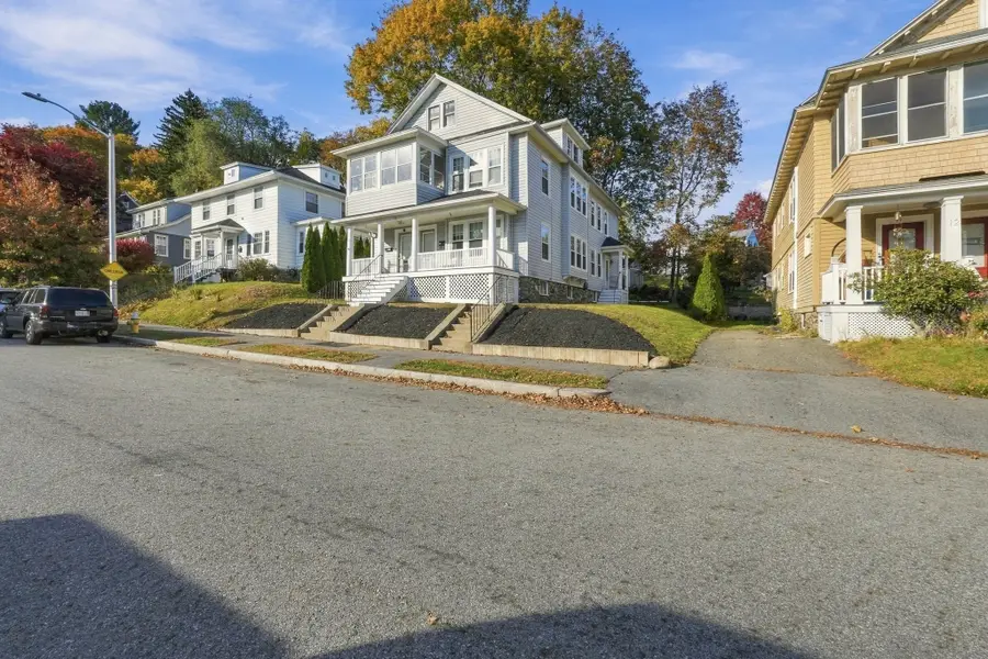 16 Barnes Ave, Worcester, MA 01605 - #3