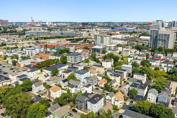22 Hunting Street #3, Cambridge, MA 02141