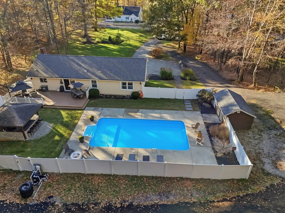 60 E Brimfield Rd, Holland, MA 01521 - #1
