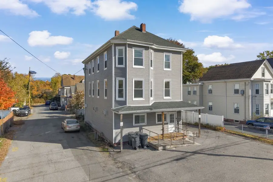 101 Hilldale Ave, Haverhill, MA 01832 - #2