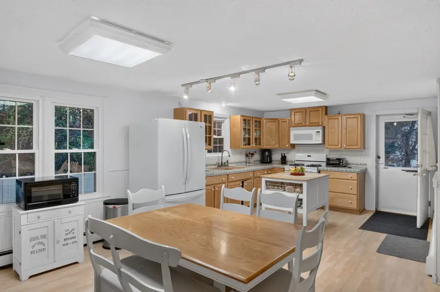 17 Notre Dame, Leominster, MA 01453 - #2