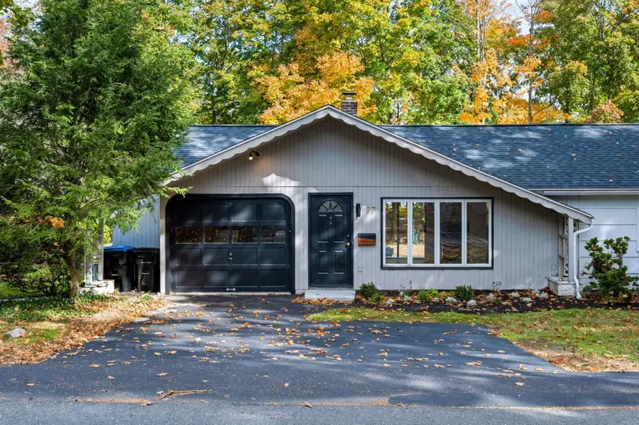 17 Grover St, Beverly, MA 01915 - #2