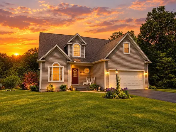 8 Nicholson Hill Road, Southwick, MA 01077