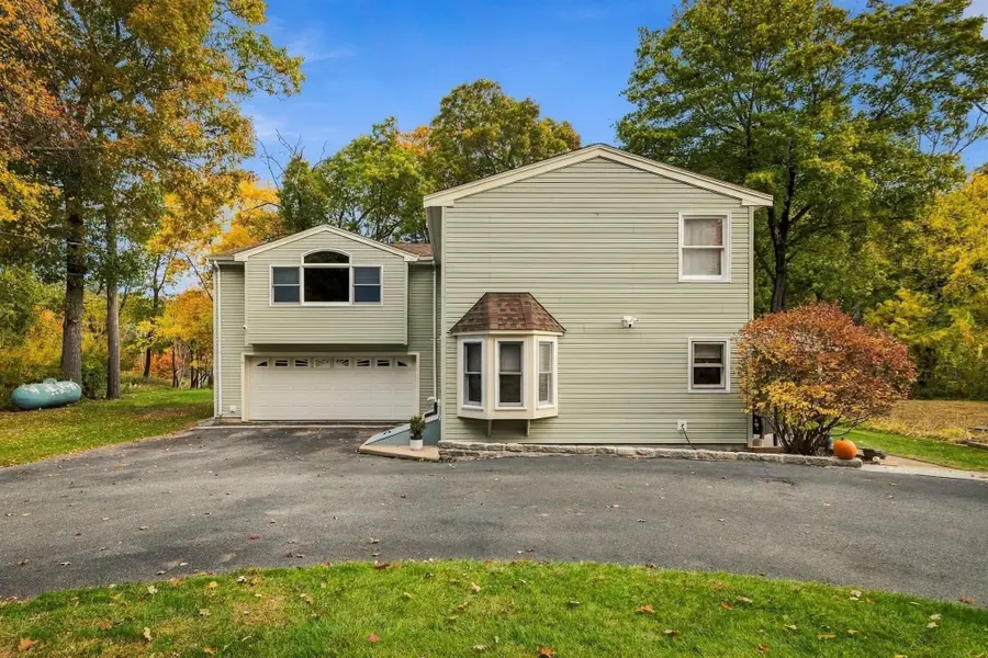 61 Lakeshore Dr, Georgetown, MA 01833 - #2