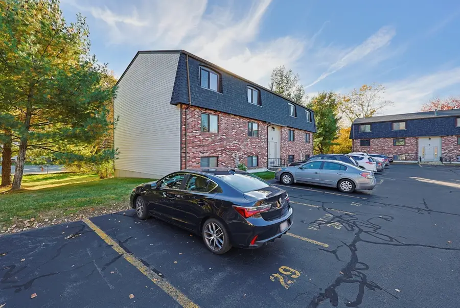 109 Maple St #C3, Attleboro, MA 02703 - #3