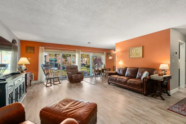 1212 Greendale Ave #333, Needham, MA 02492