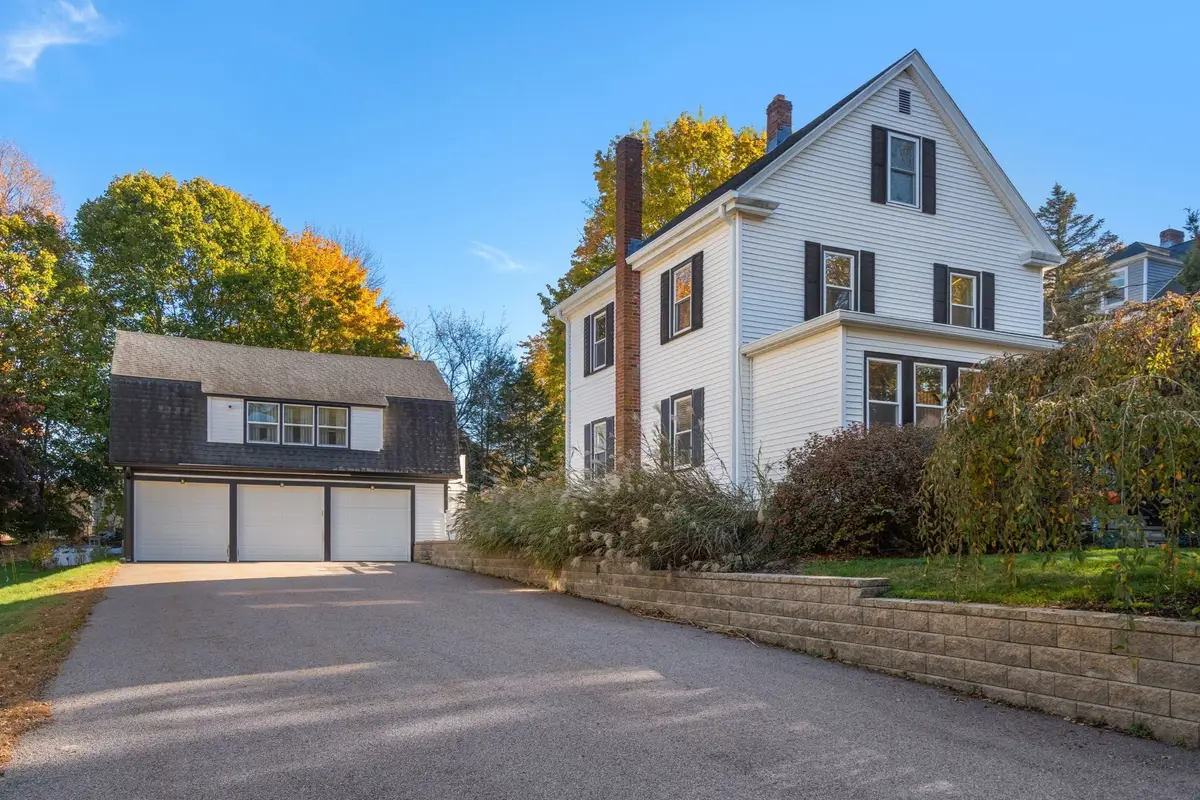29 Clapp St, Walpole, MA 02081 - #1