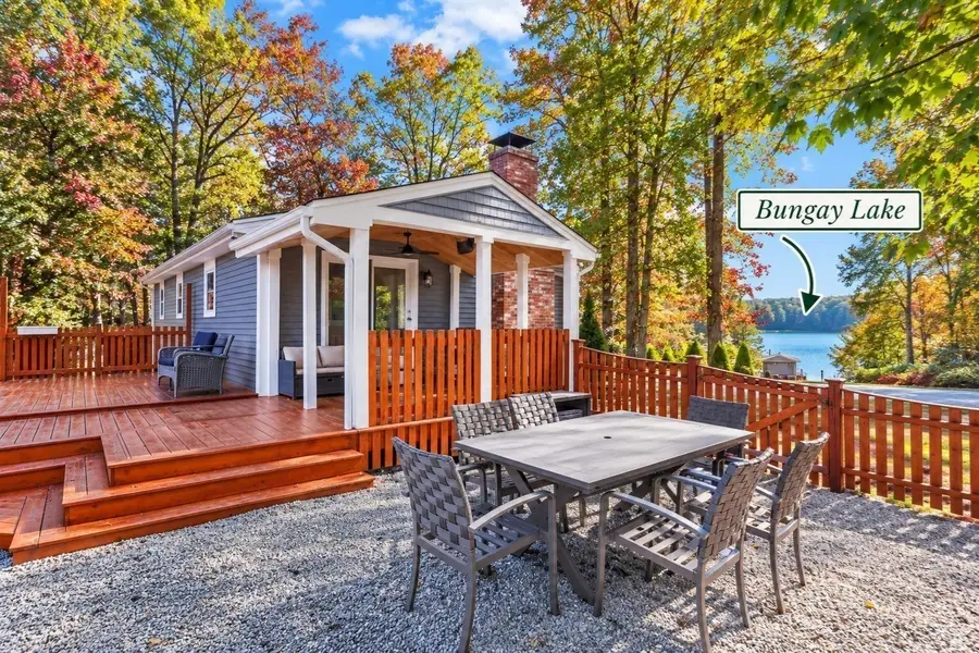 71 Oakridge Ave, North Attleboro, MA 02760 - #3