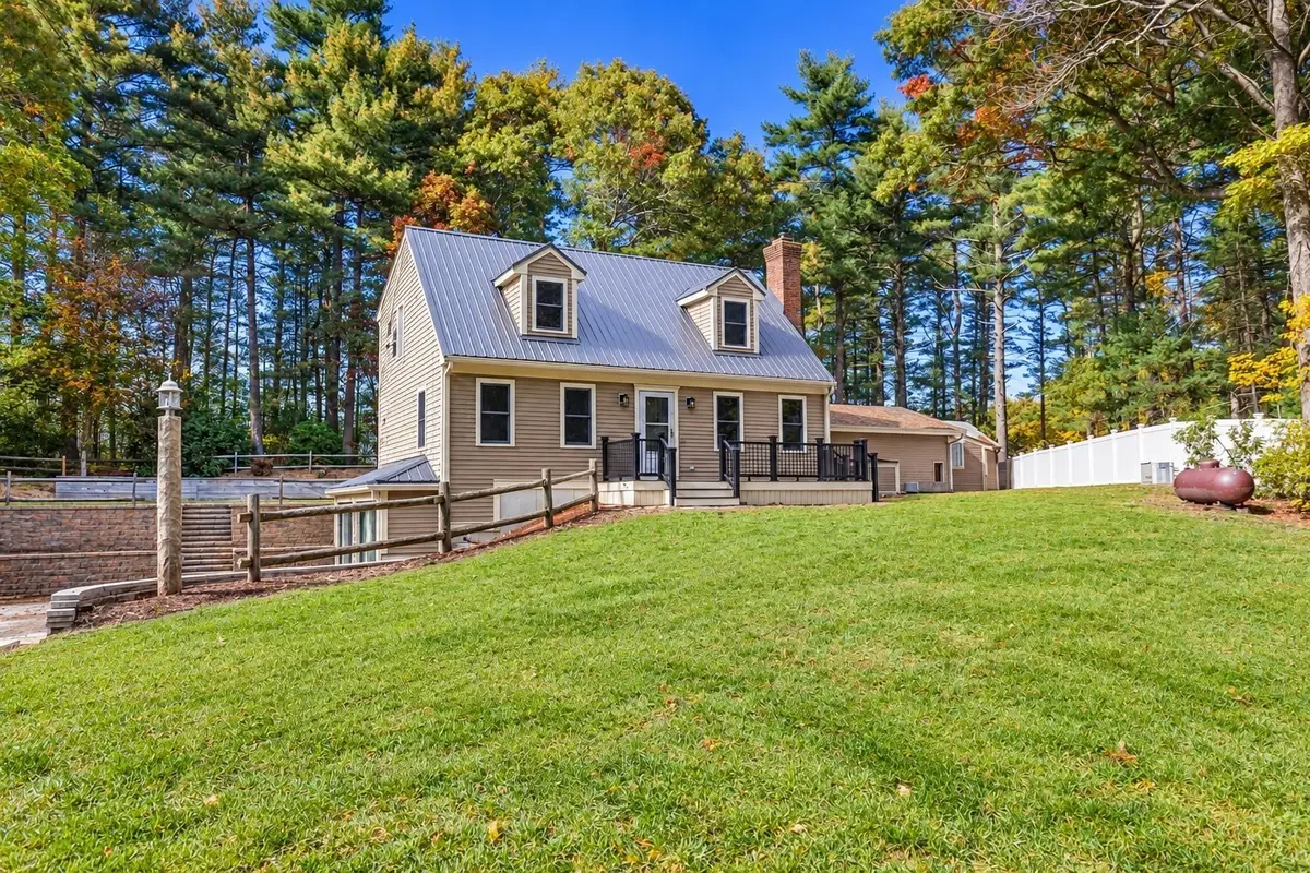 9 Pleasant St, Carver, MA 02330 - #1