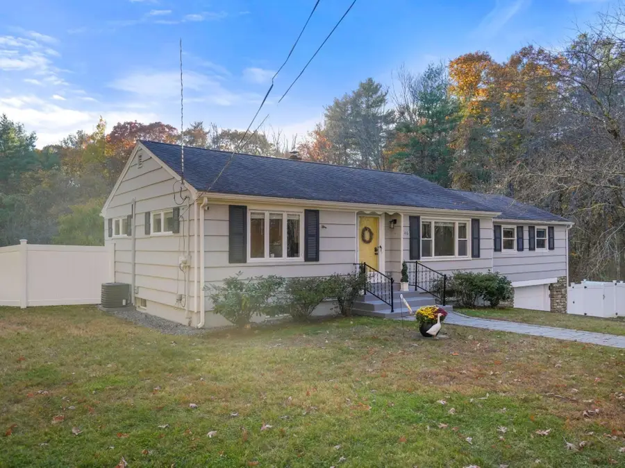 46 Nw Main St, Douglas, MA 01516 - #2