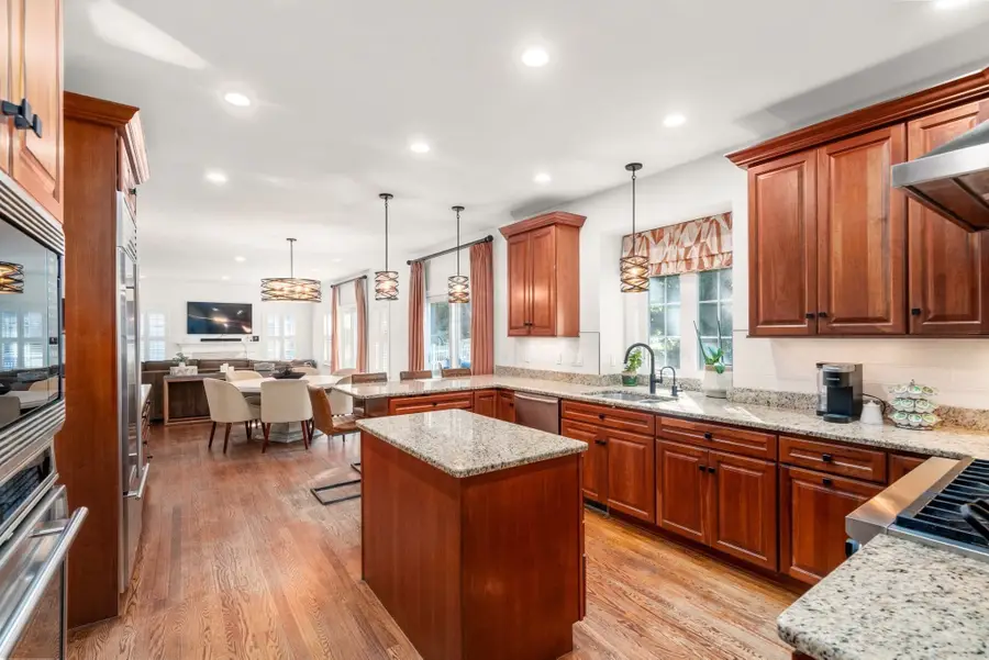 829 Greendale Ave, Needham, MA 02492 - #3