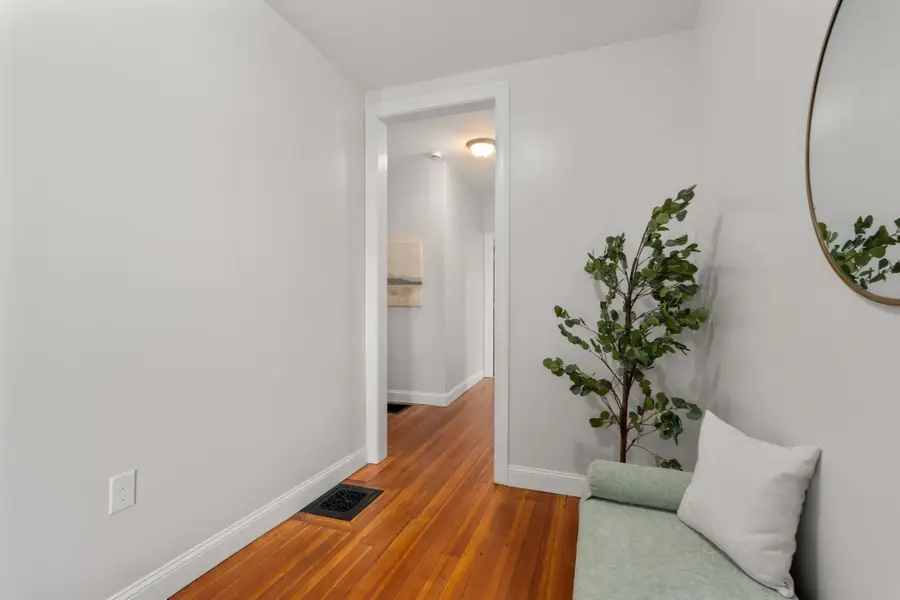 121 Highland Rd #1, Somerville, MA 02144 - #3