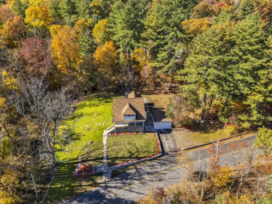 699 Morton St, Stoughton, MA 02072 - #3