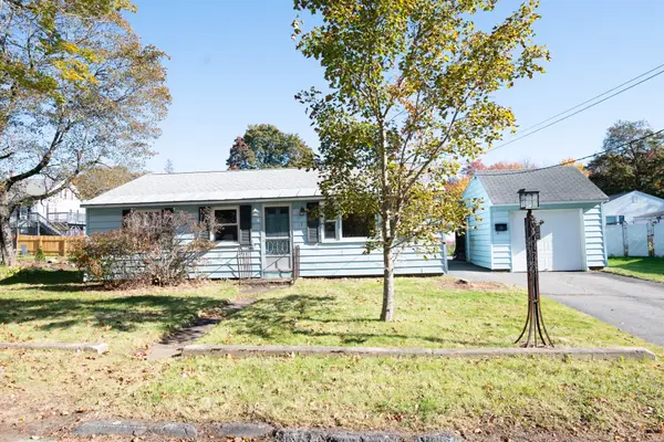 13 Montvale Rd, Gardner, MA 01440