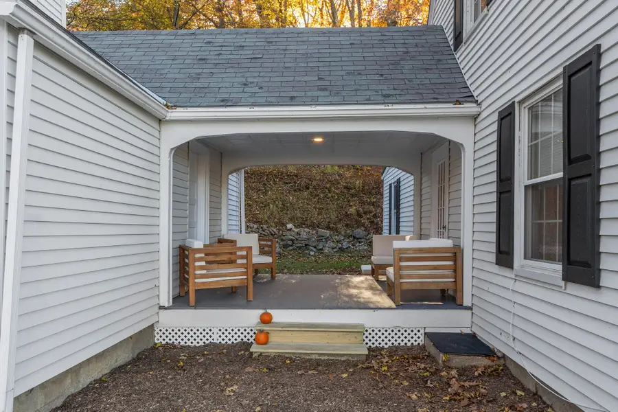 121 Waterford St, Gardner, MA 01440 - #3