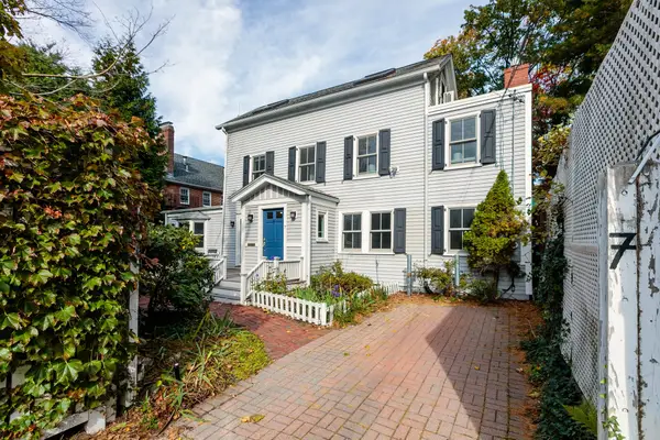 7 Camden Place, Cambridge, MA 02138