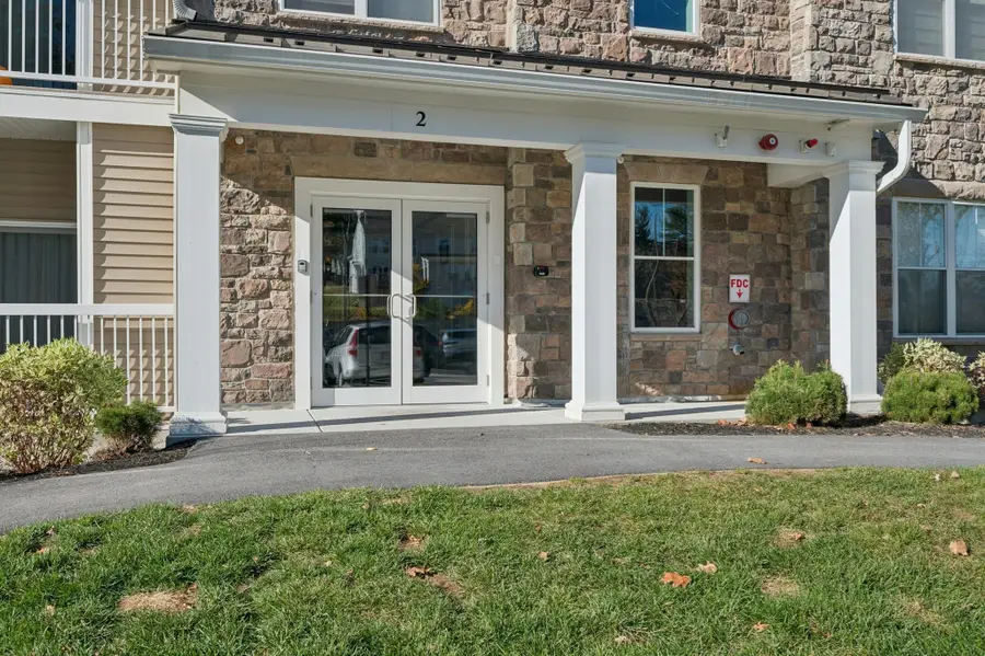 2 Winslow Ln #207, Grafton, MA 01536 - #3