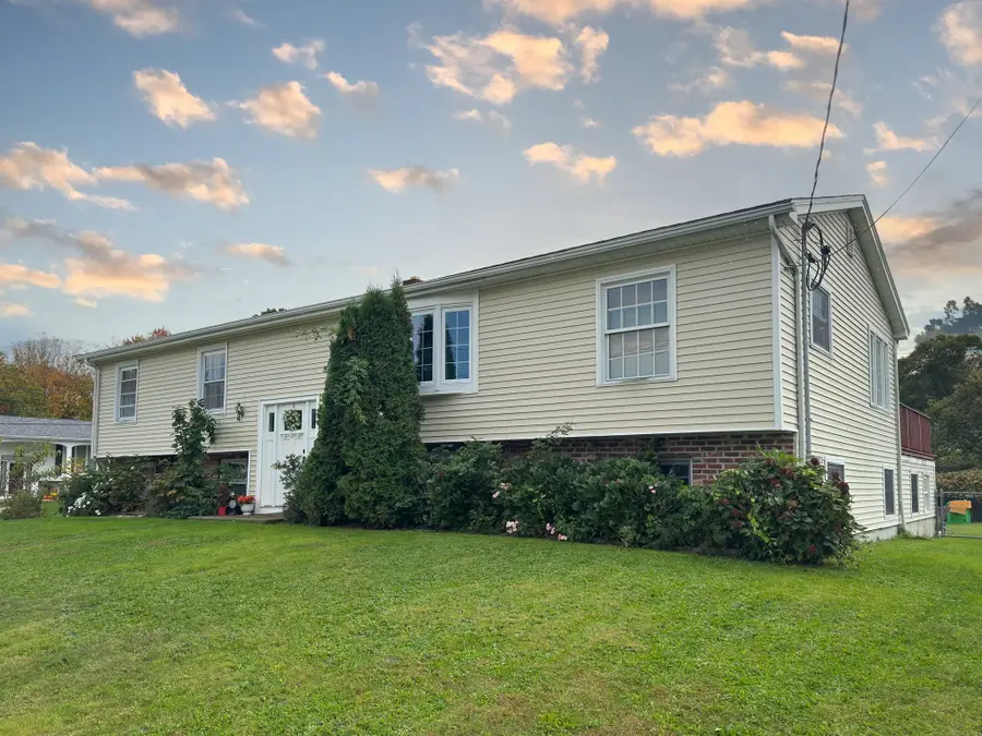 601 Wood St, Somerset, MA 02726 - #2