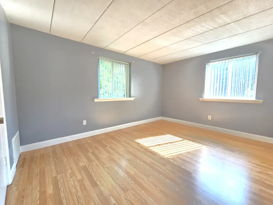 296 Commercial St #21, Braintree, MA 02184 - #2