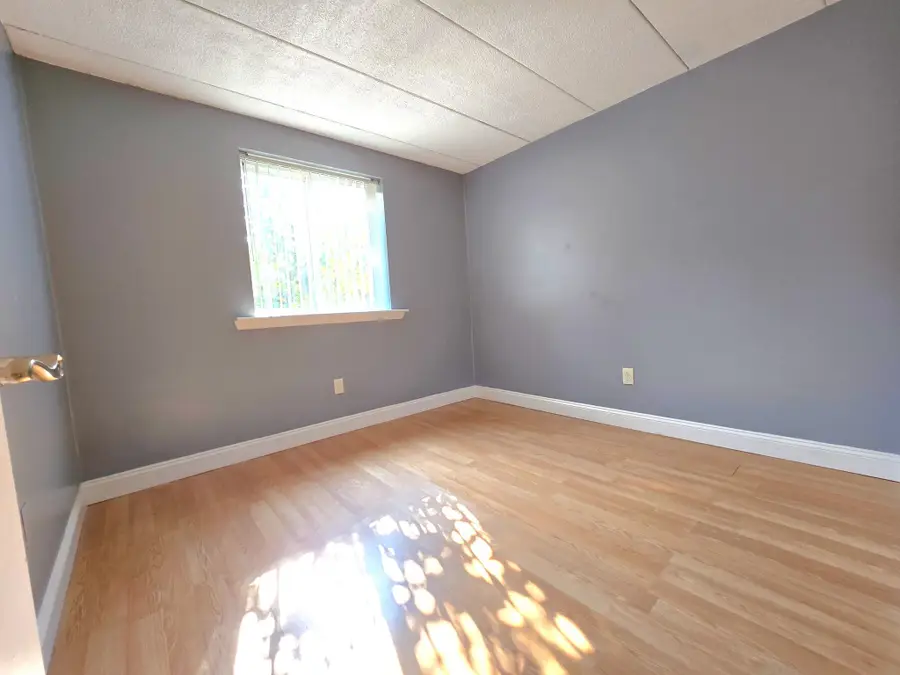296 Commercial St #21, Braintree, MA 02184 - #3