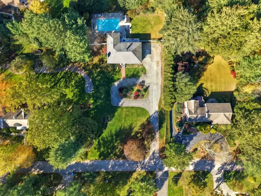 12 Pond Brook Cir, Weston, MA 02493 - #3