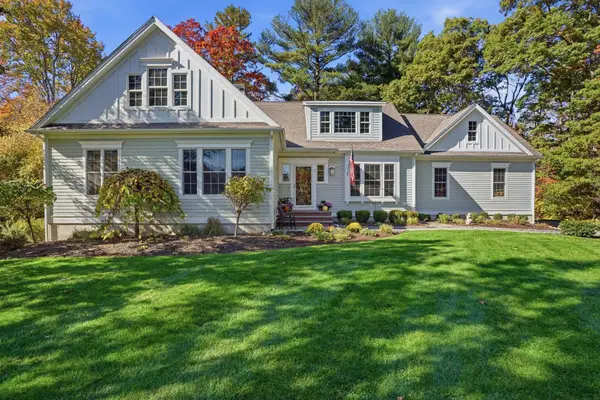 1 Palmer River, Swansea, MA 02777