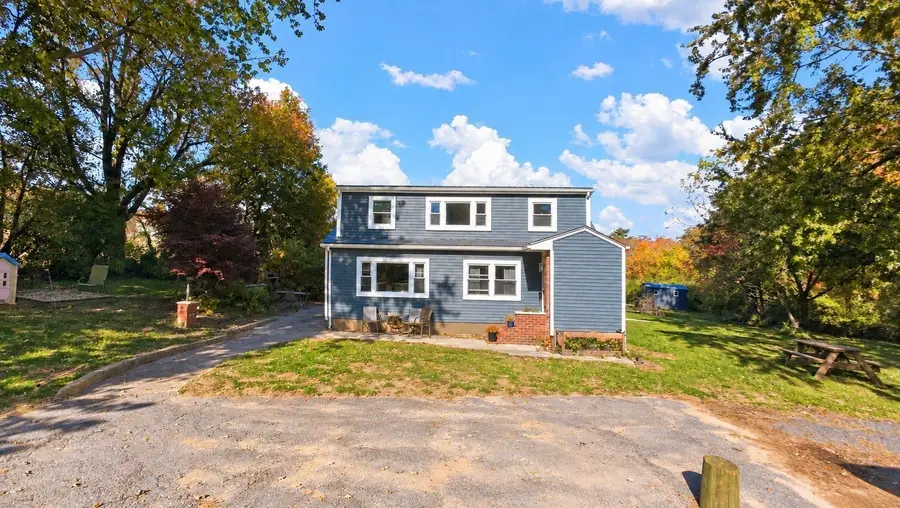 141 Nyes Ln, Acushnet, MA 02743 - #3