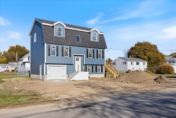 62 Wingate Avenue, Methuen, MA 01844