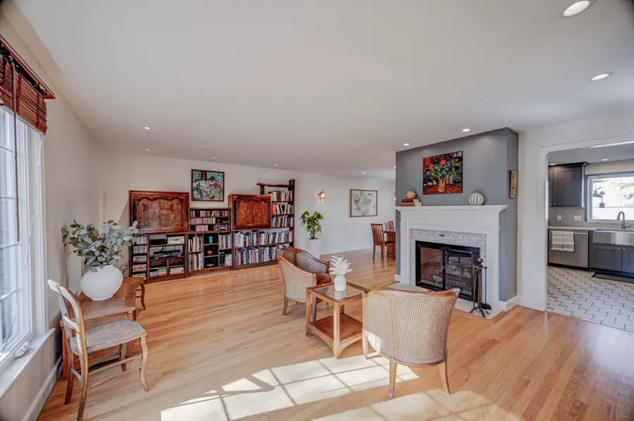 6 Lois Ln #6, Lexington, MA 02420 - #2