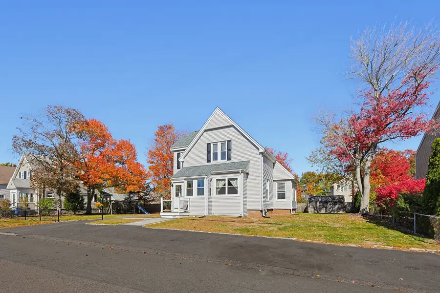 28 Boscobel St, Braintree, MA 02184 - #3