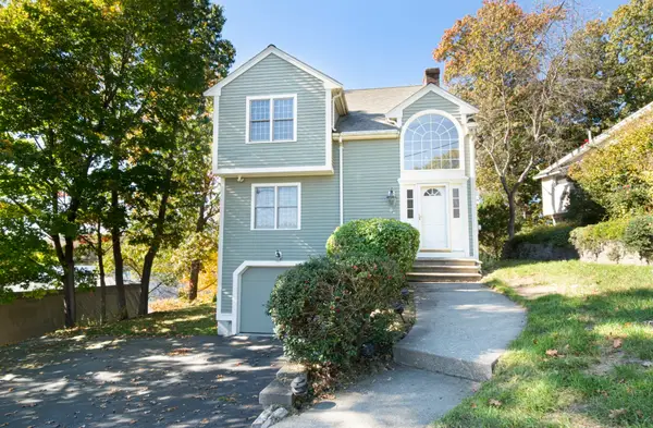 8 Logan Path, Grafton, MA 01536