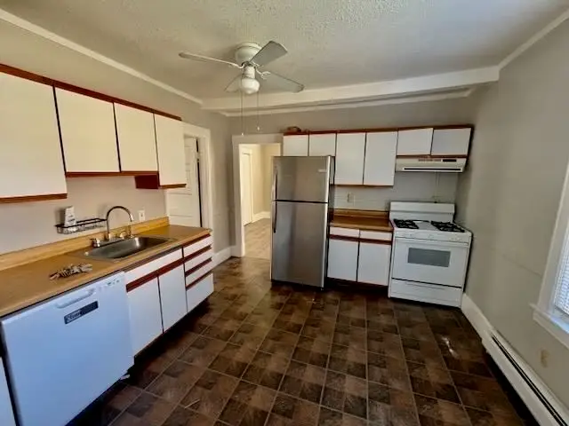 35 Fisher Ave, East Longmeadow, MA 01028 - #2