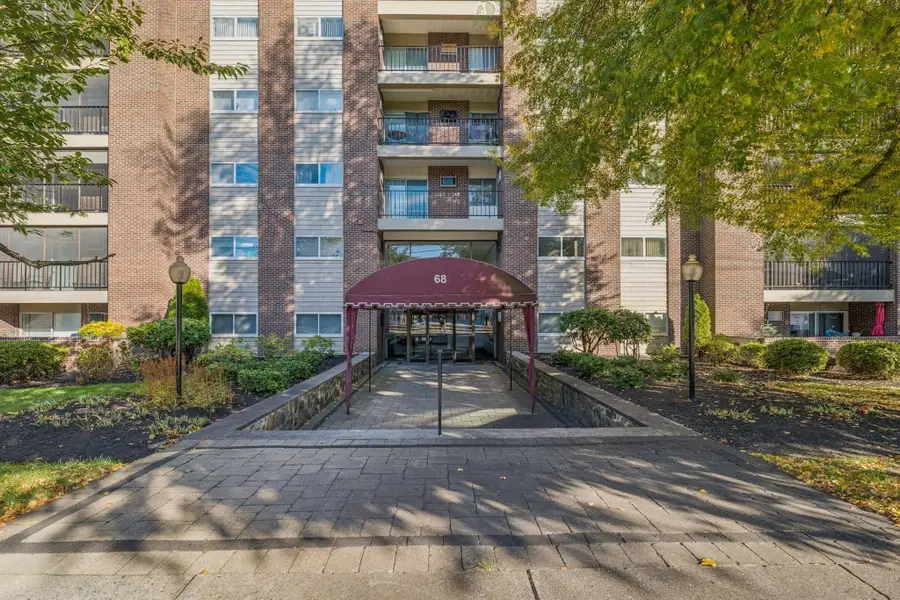 68 Main Street #23C, Stoneham, MA 02180 - #3