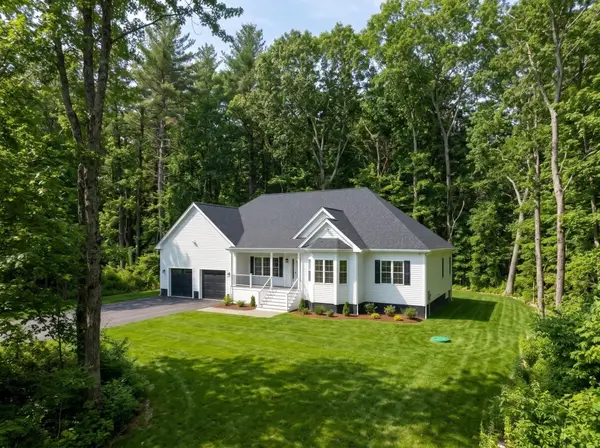 19 Quanapoag Rd, Freetown, MA 02717