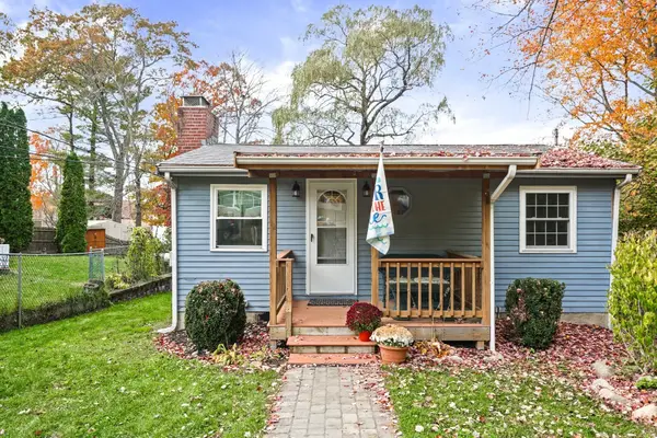 5 Lakeshore, Bellingham, MA 02019