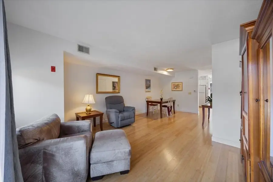 100 Merrimack Ave #31, Dracut, MA 01826 - #3