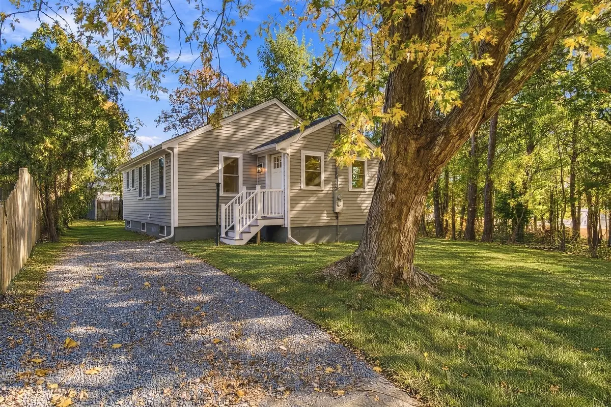 11 Monack Rd, Wareham, MA 02532 - #1