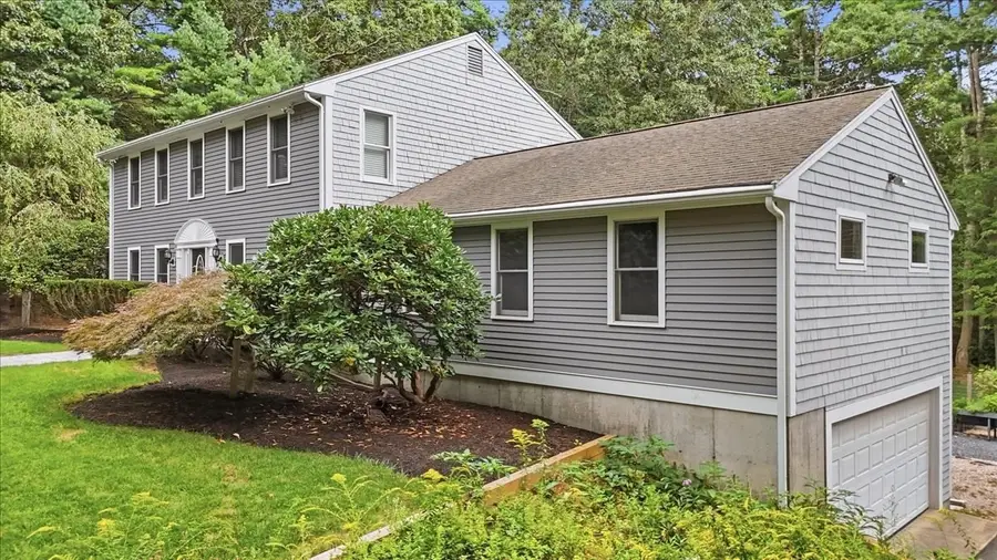 379 Main St, Hanson, MA 02341 - #2
