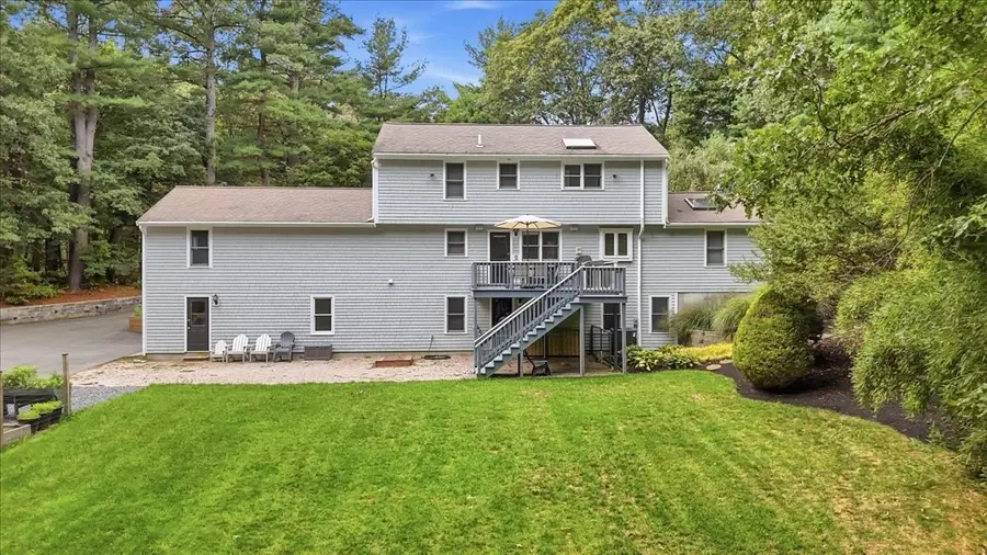 379 Main St, Hanson, MA 02341 - #3