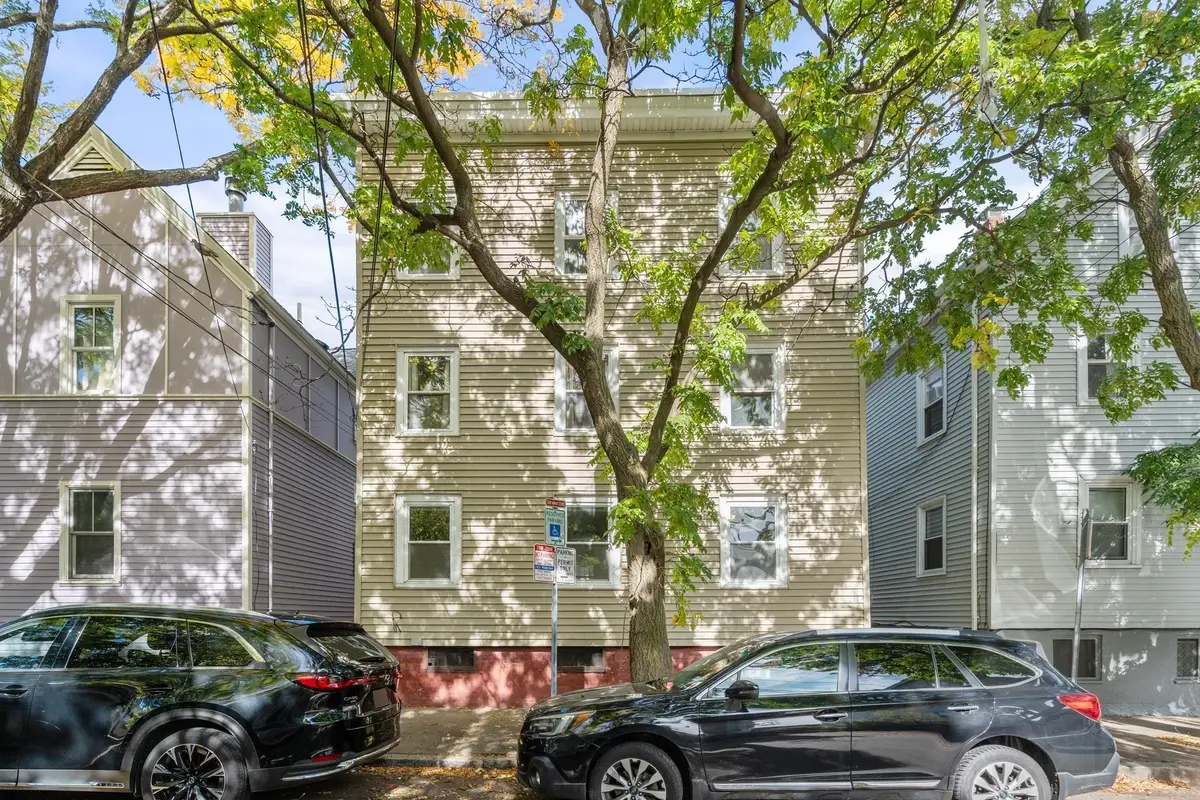 211 Hurley St, Cambridge, MA 02141 - #1