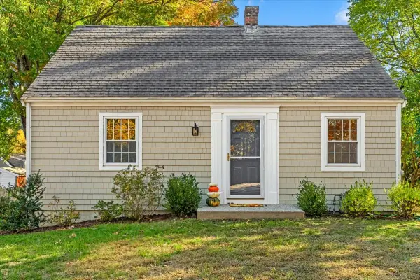 100 Grove St, Norwell, MA 02061
