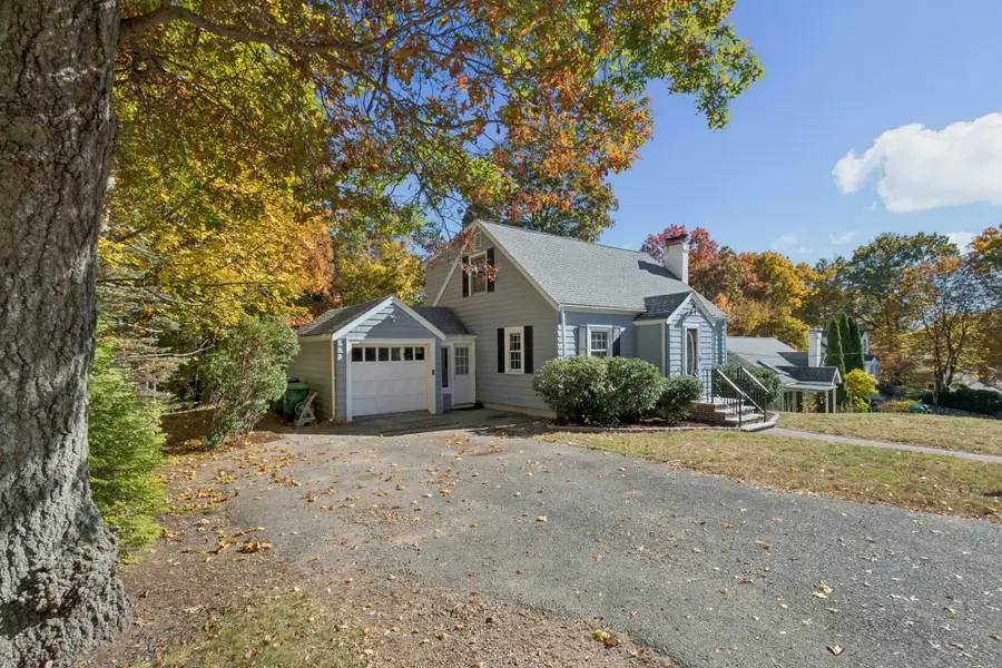 71 Burgess Ave, Westwood, MA 02090 - #3